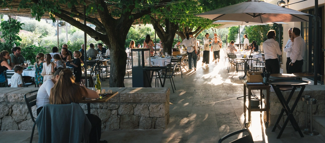 La terrassse - Auberge du Rédier